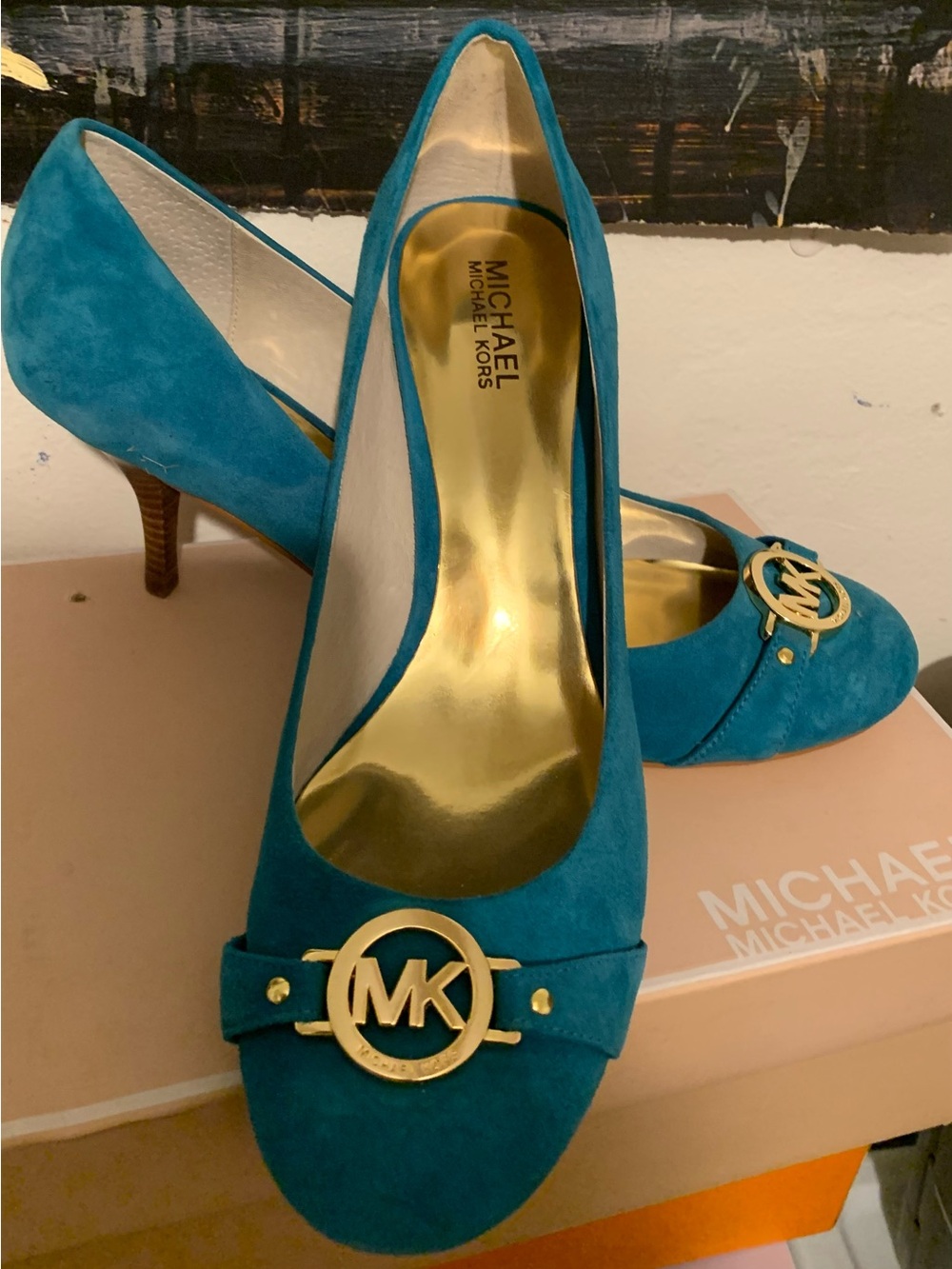 Michael Kors Teal Suede Gold MK Logo Mid-Heel Pumps